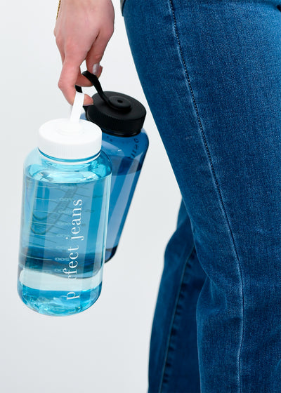 Perfect Water Bottle - Midnight Marguerites™